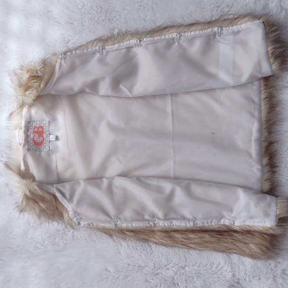 GB FUR VEST . - Picture 10 of 14